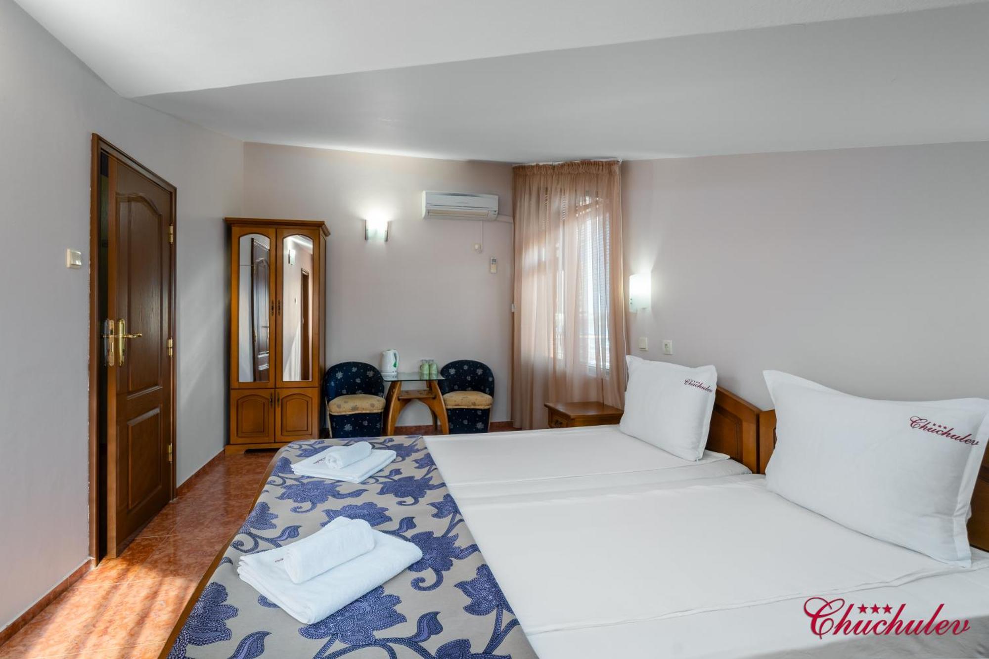 Hotel Chuchulev Sozopol Exteriör bild