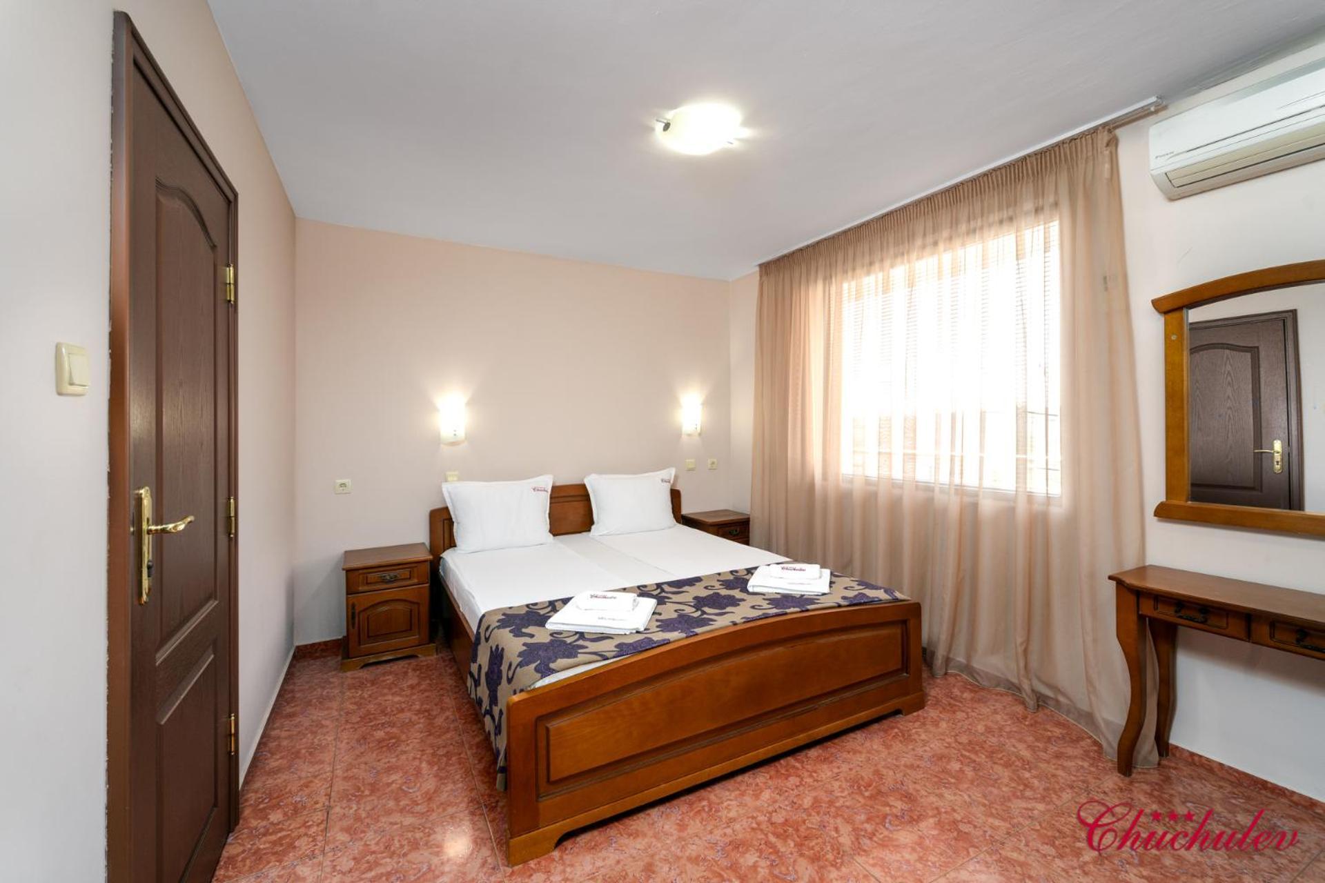 Hotel Chuchulev Sozopol Exteriör bild