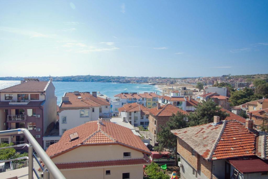 Hotel Chuchulev Sozopol Exteriör bild