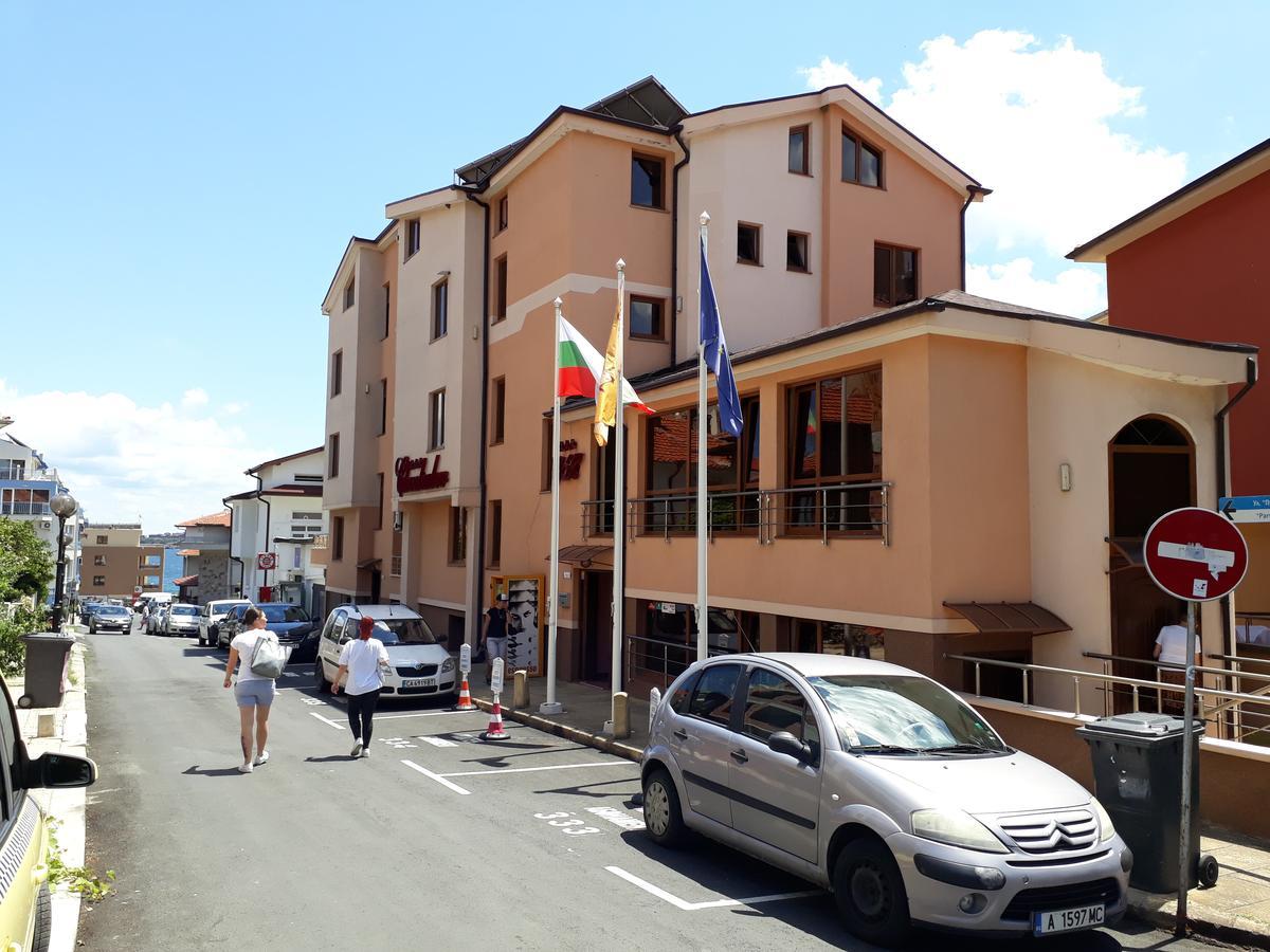 Hotel Chuchulev Sozopol Exteriör bild