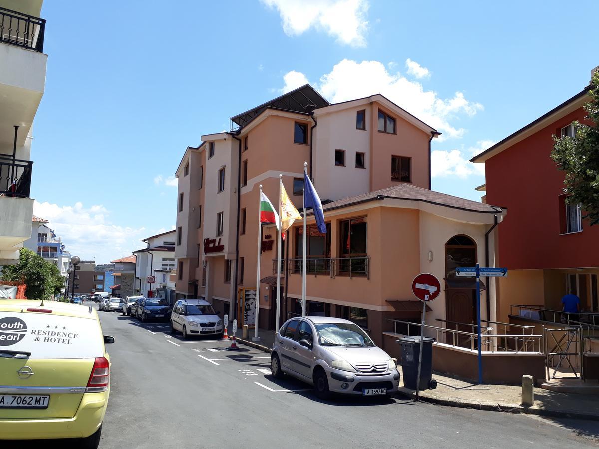 Hotel Chuchulev Sozopol Exteriör bild